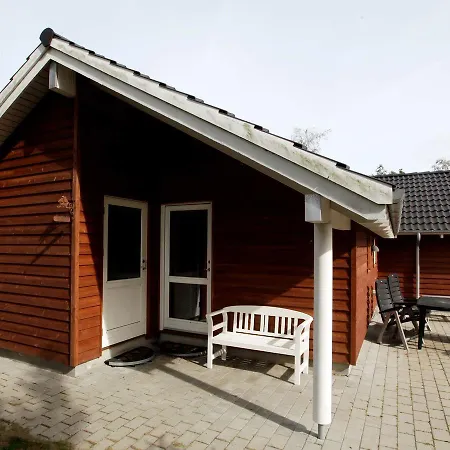 Four-bedroom Holiday In 5 * Rødby